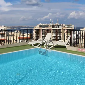 ** Aparthotel Huli & Malta