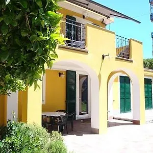 andoramare.hotelitalianriviera.com/