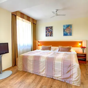Aida Hotel